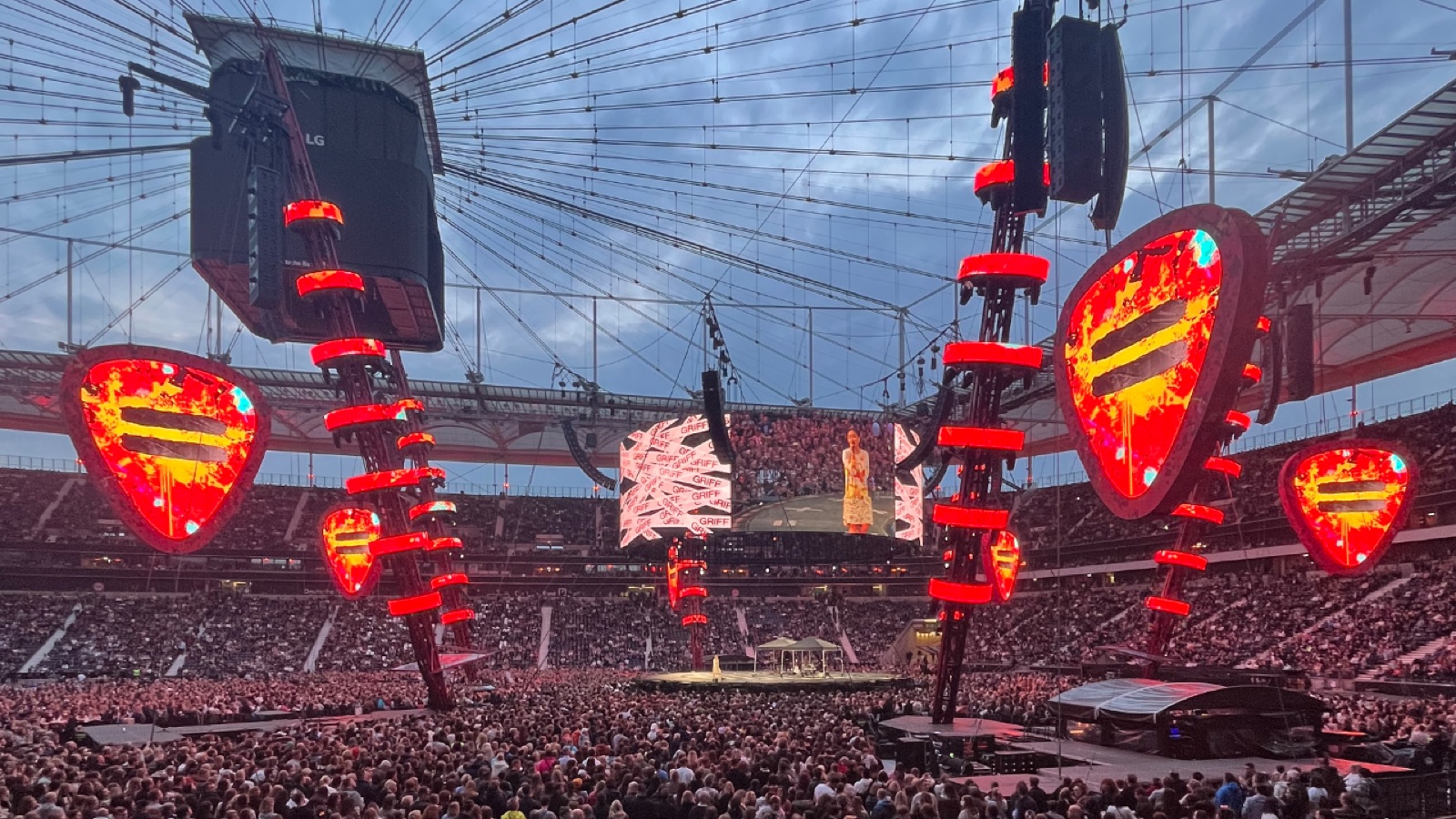 Sennheiser live stadium production